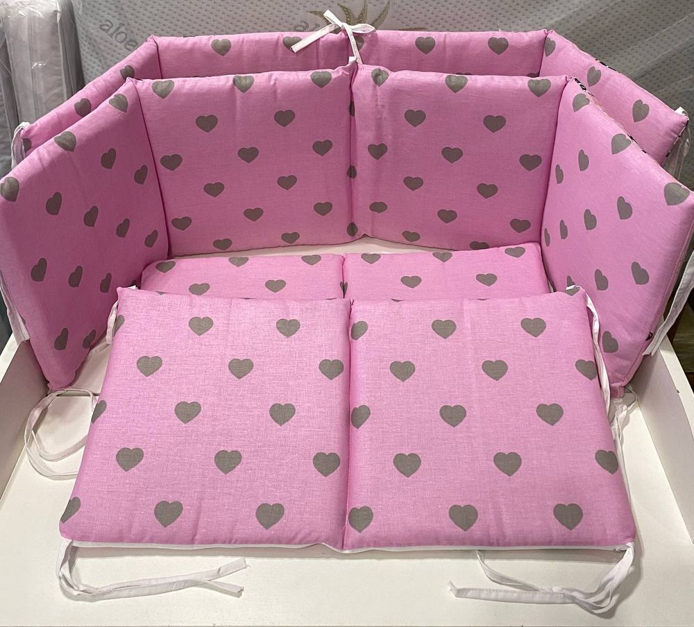 Бортики рожеві Сердечка в ліжечко для дівчинки купити Київ