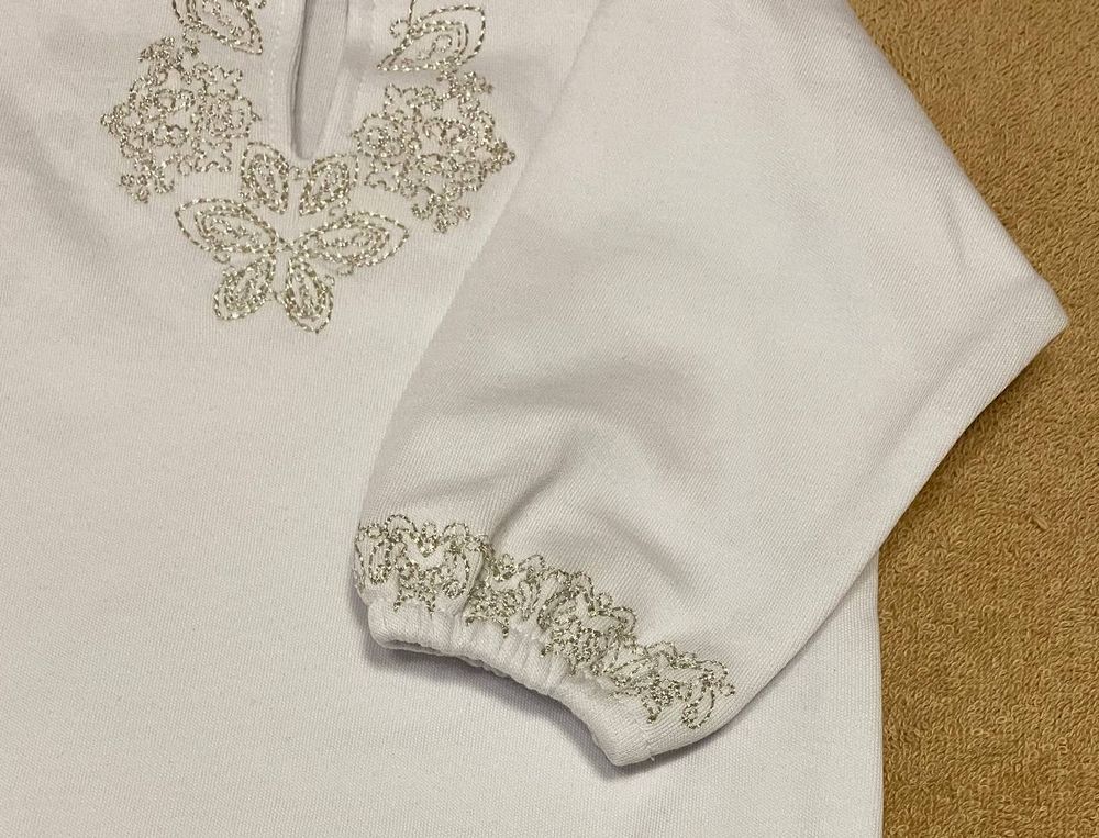 Крестильная рубашка Цветочек с пинетками и повязкой, 74, Интерлок